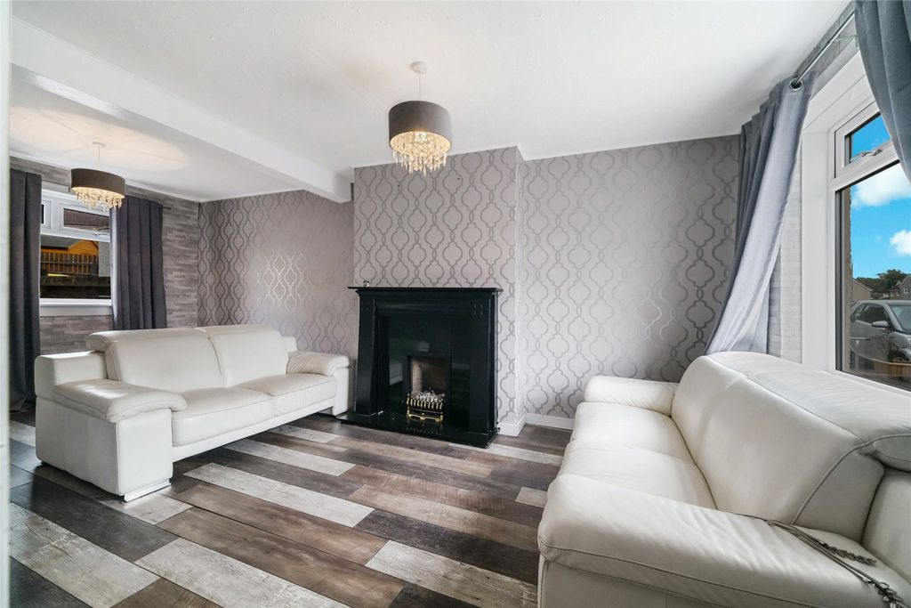 Property photo 2 of 18 Picture No. 04