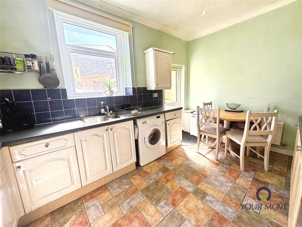 Property photo 3 of 10 Picture No. 15