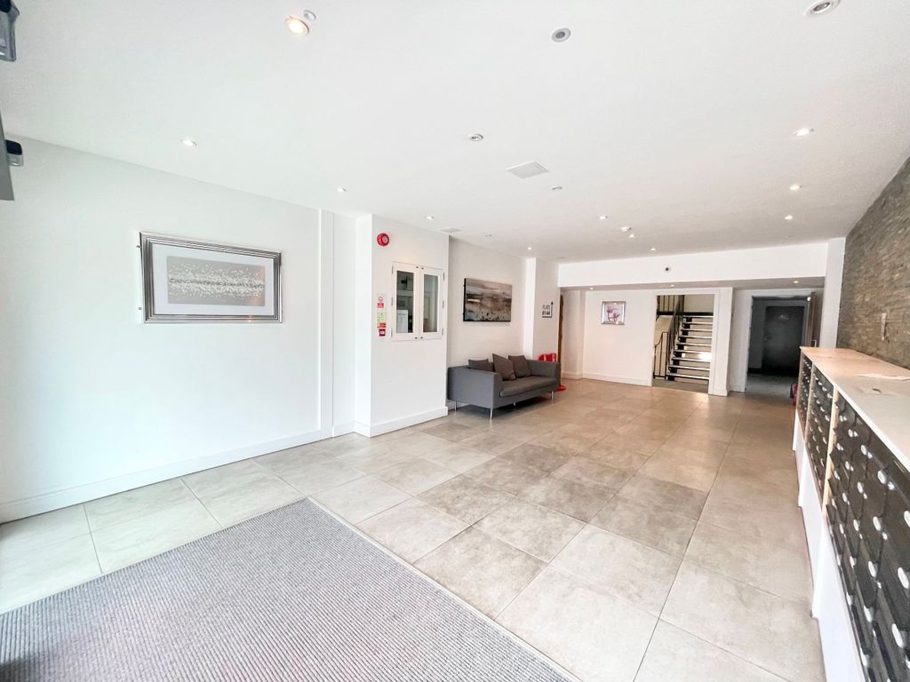 Property photo 2 of 3