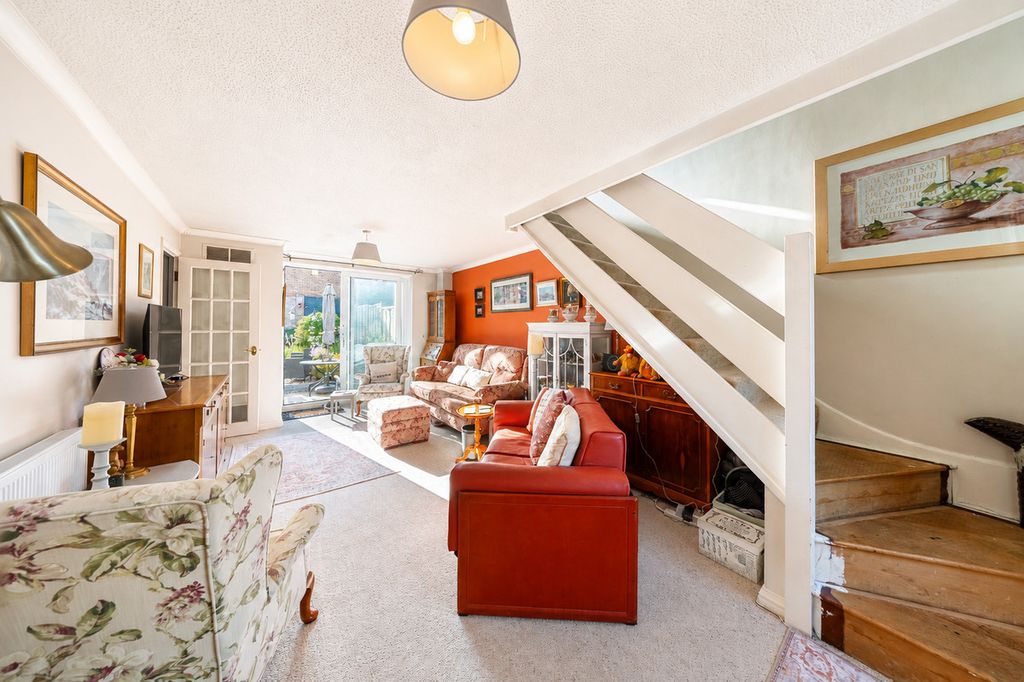 Property photo 3 of 17