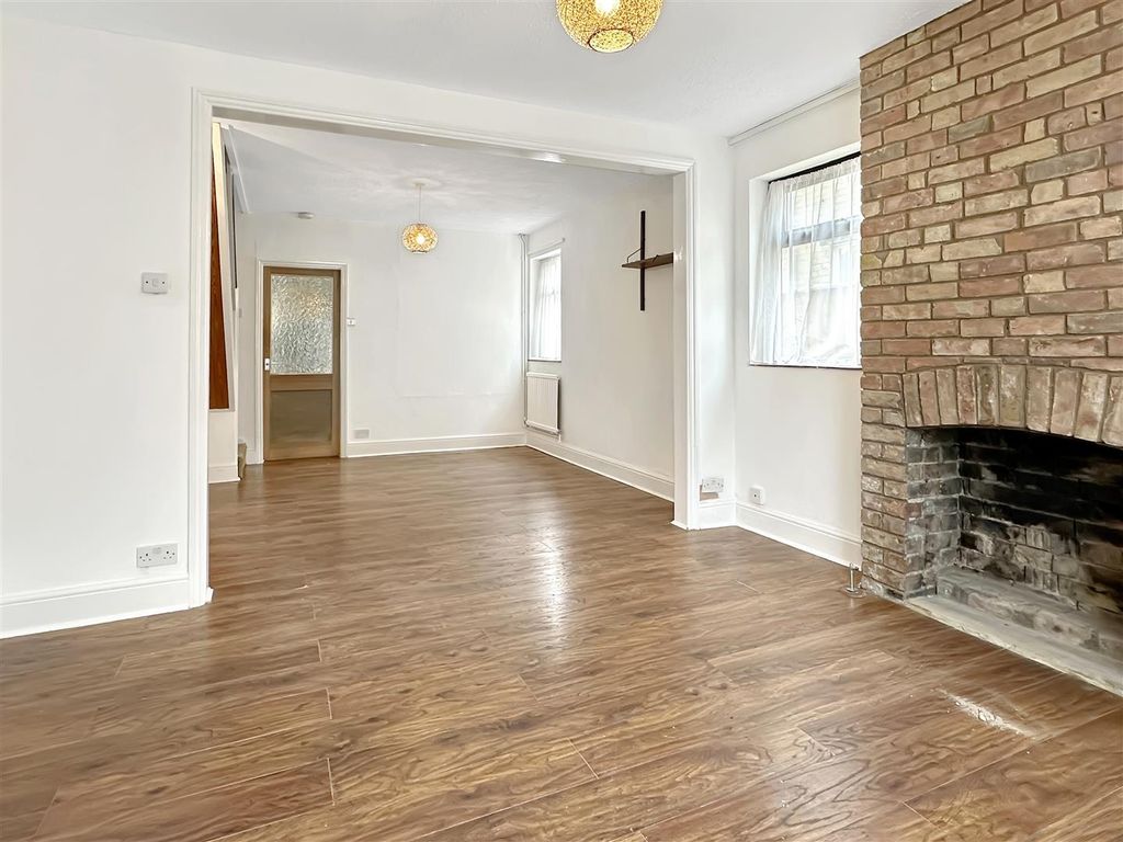 Property photo 2 of 20 Img (15).Jpg