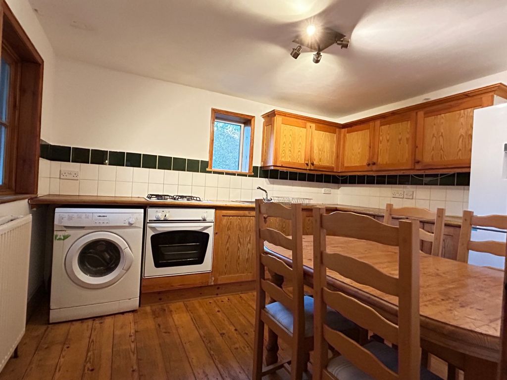 Property photo 3 of 7 Picture 3