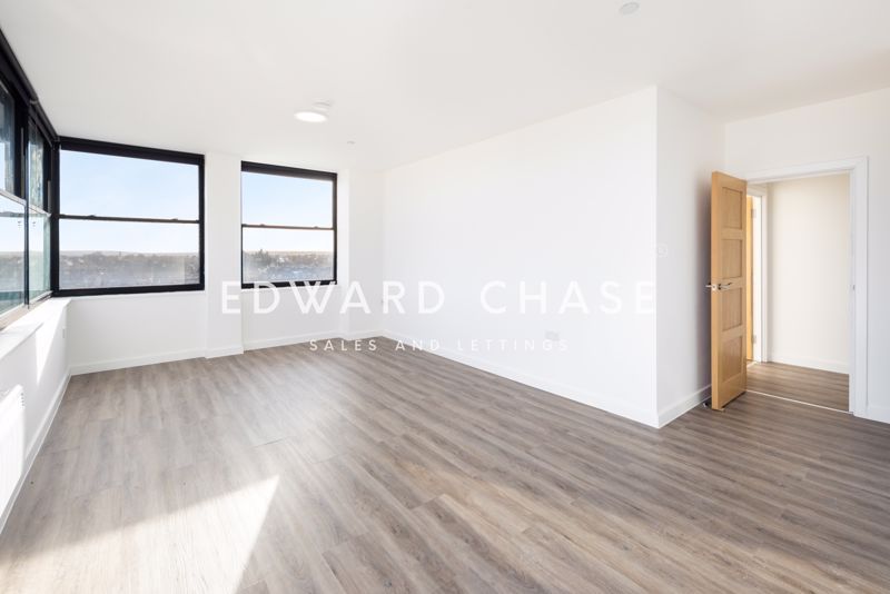 Property photo 1 of 9 Photo 16