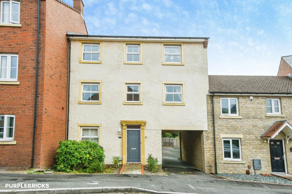 Property photo 1 of 30