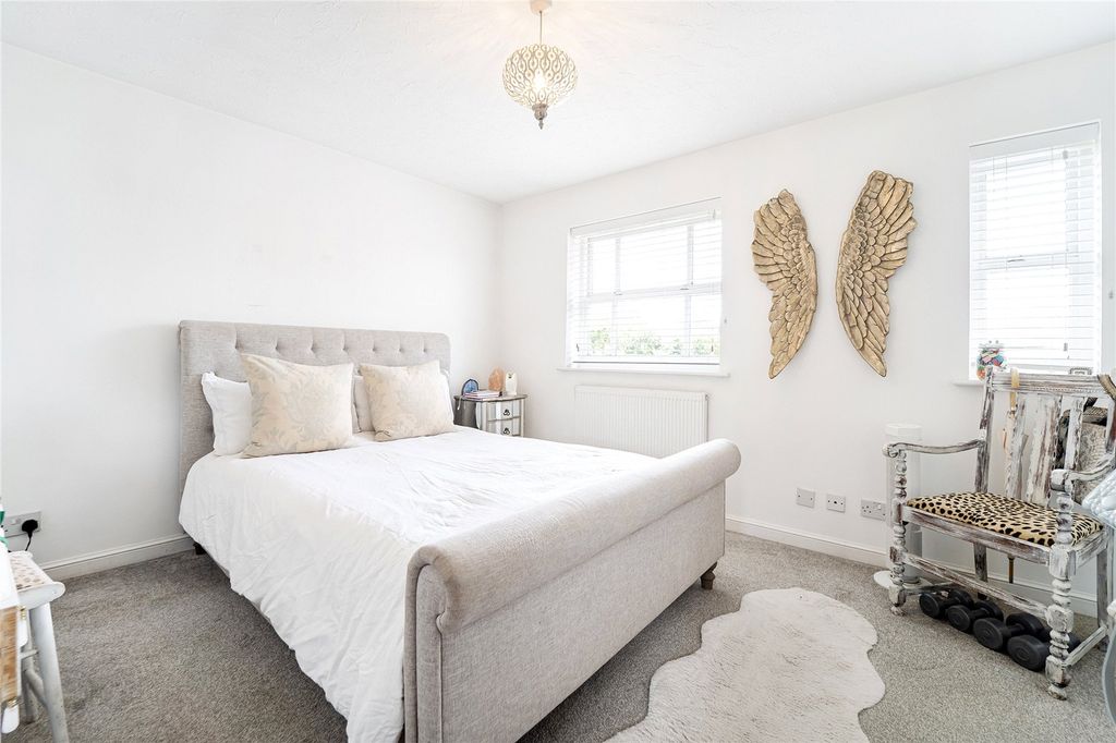 Property photo 3 of 17 Picture No. 14