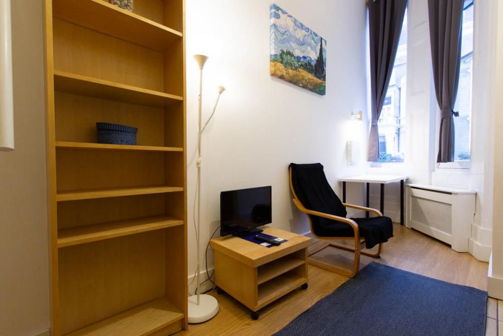 Property photo 2 of 7 Gallery