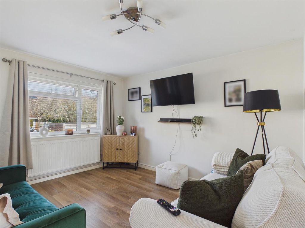 Property photo 3 of 26 Cam03972G0-Pr0292-Still013.Jpg