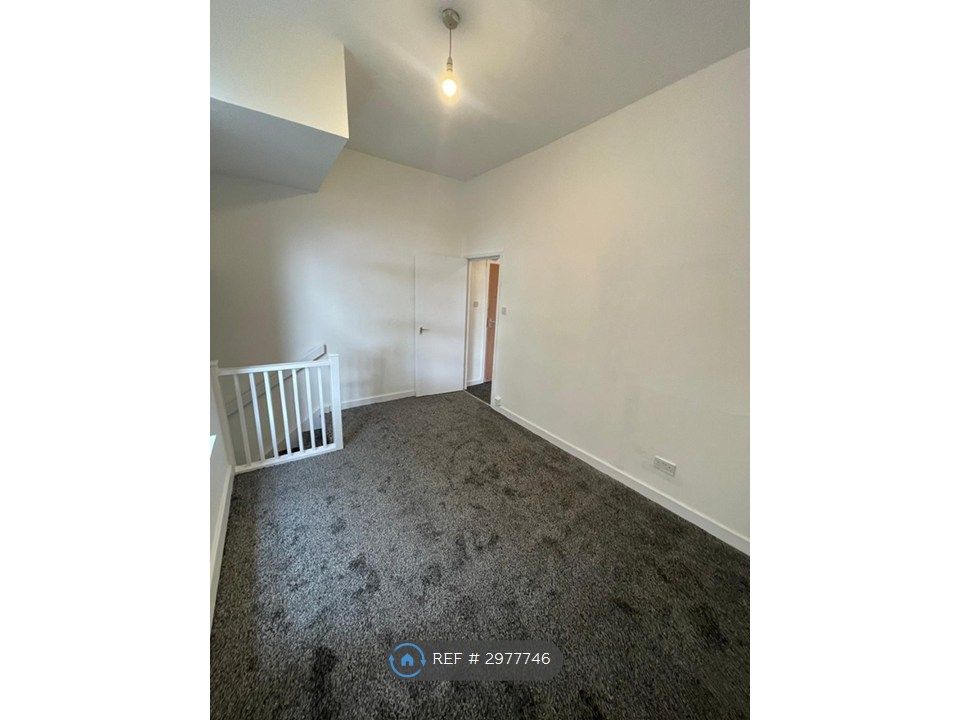 Property photo 2 of 3