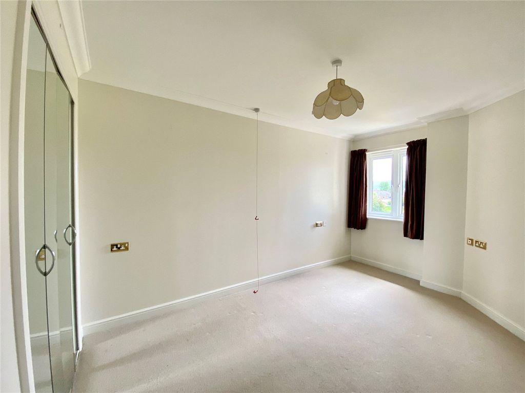 Property photo 3 of 11 Picture No. 10