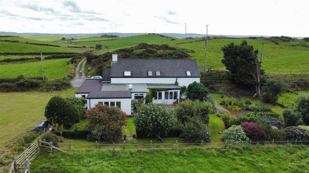 Property photo 2 of 34 Drone 4.Jpg