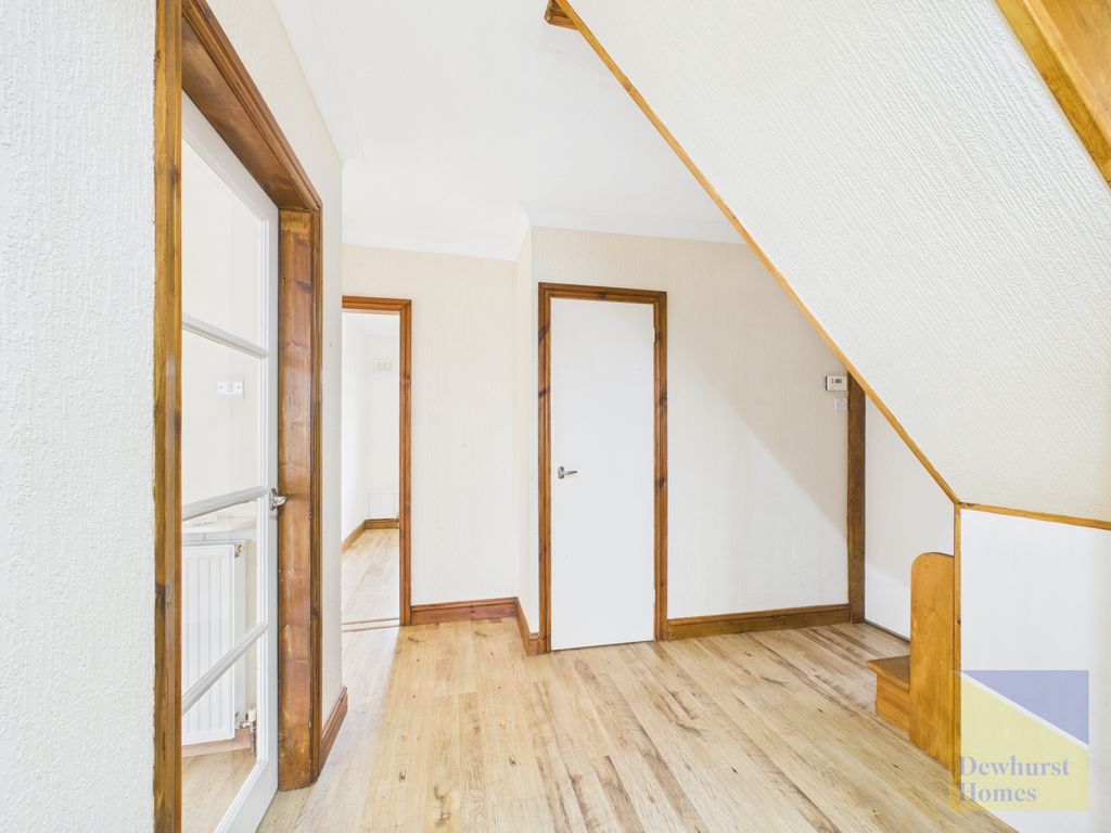 Property photo 3 of 28