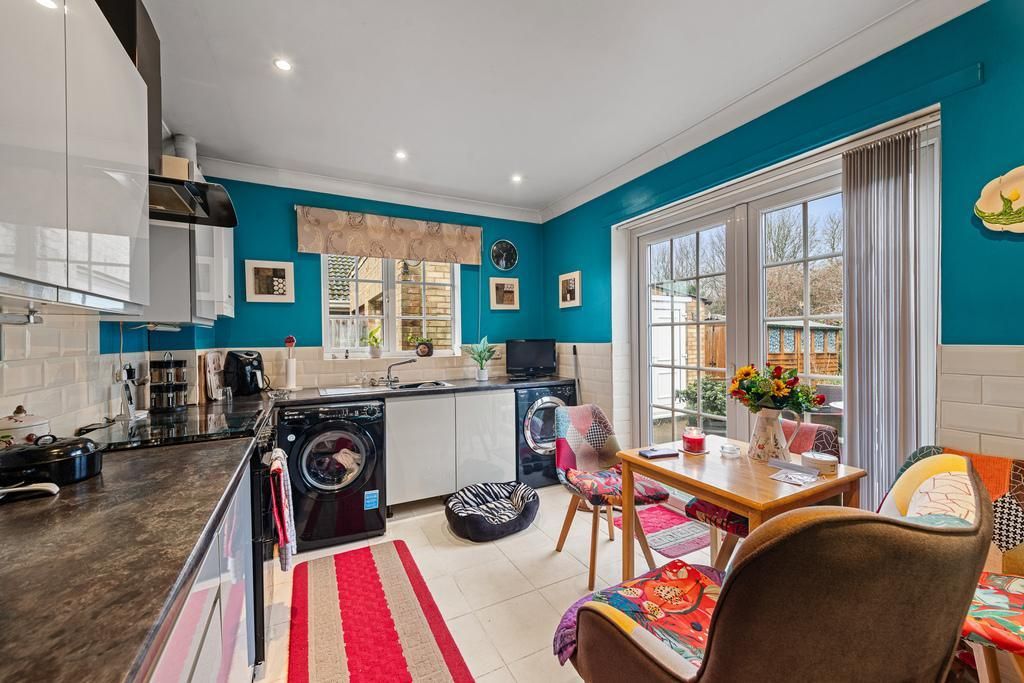 Property photo 3 of 17 Photo 3