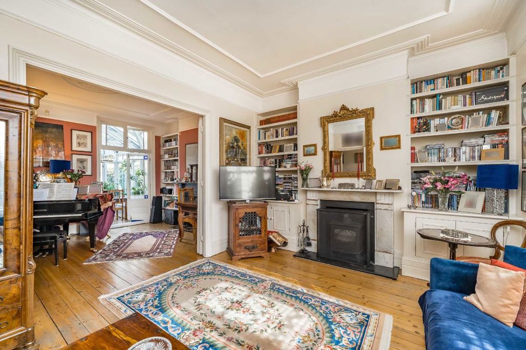 Property photo 3 of 16