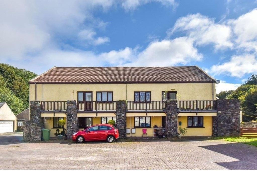 Property photo 1 of 5