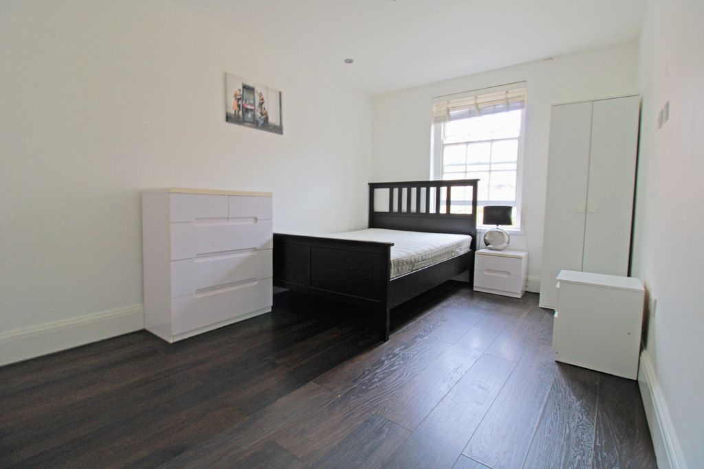 Property photo 3 of 7 Img_8046
