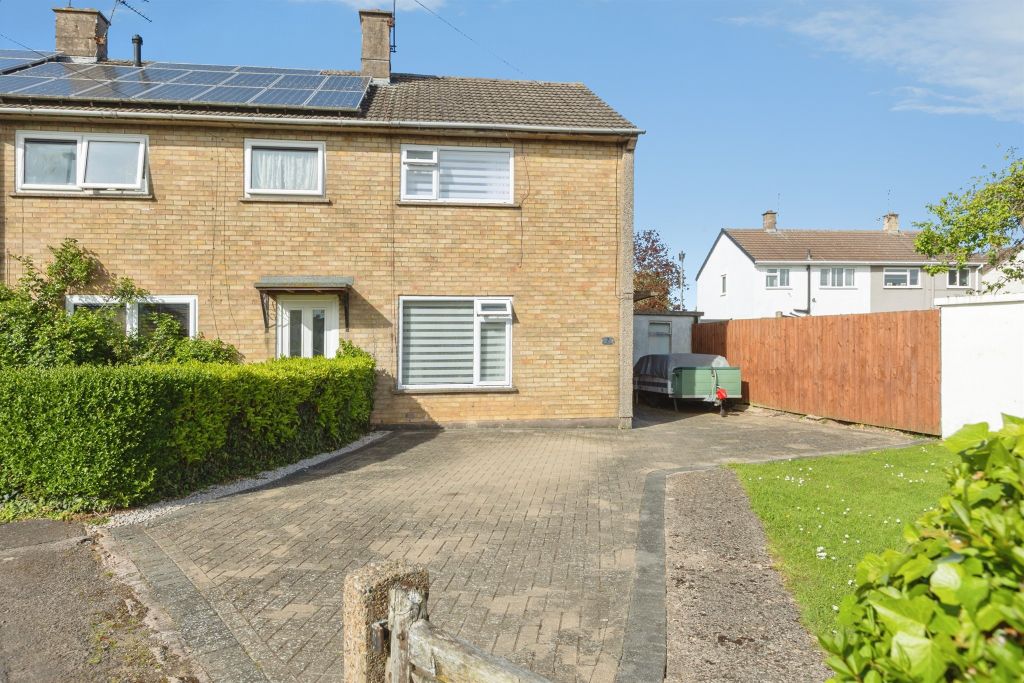 Property photo 2 of 16