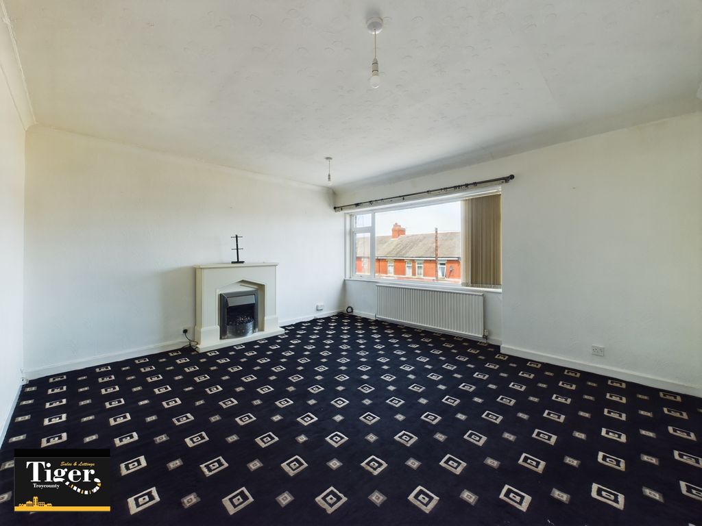 Property photo 2 of 9 Cam03440G0-Pr0121-Still001