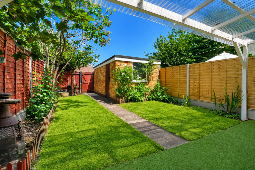 Property photo 2 of 14 Garden