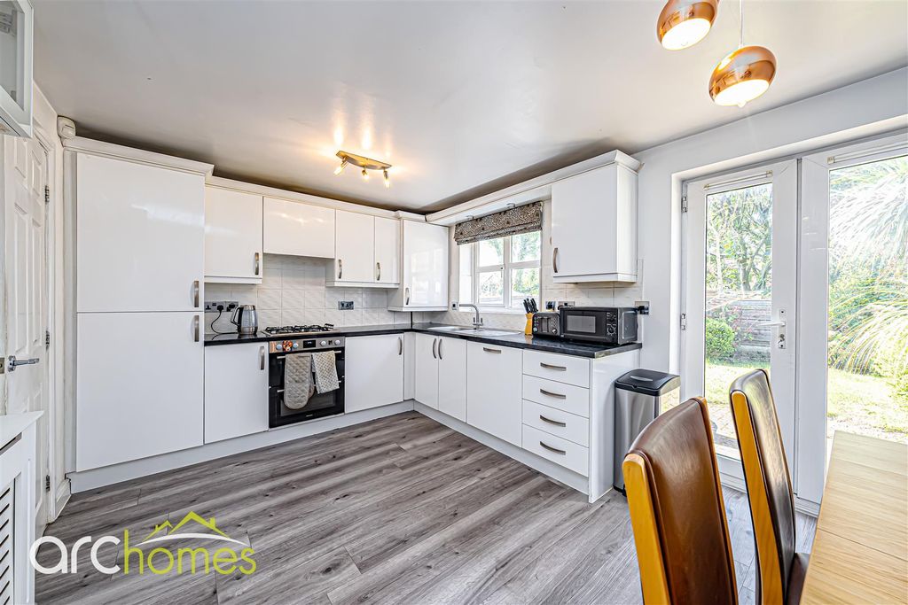 Property photo 3 of 18 Dsc05405-Edit.Jpg