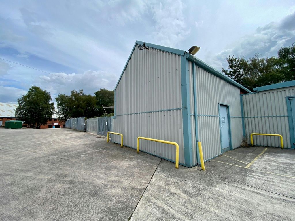 Property photo 3 of 15 D Avondale 01.Jpg