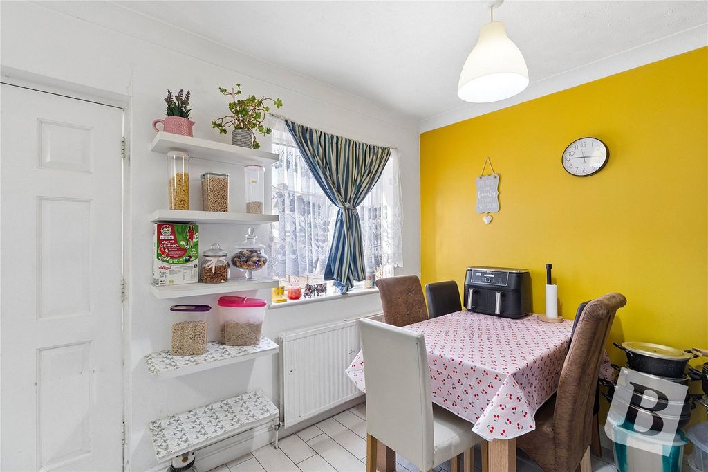 Property photo 1 of 12 Dining Room