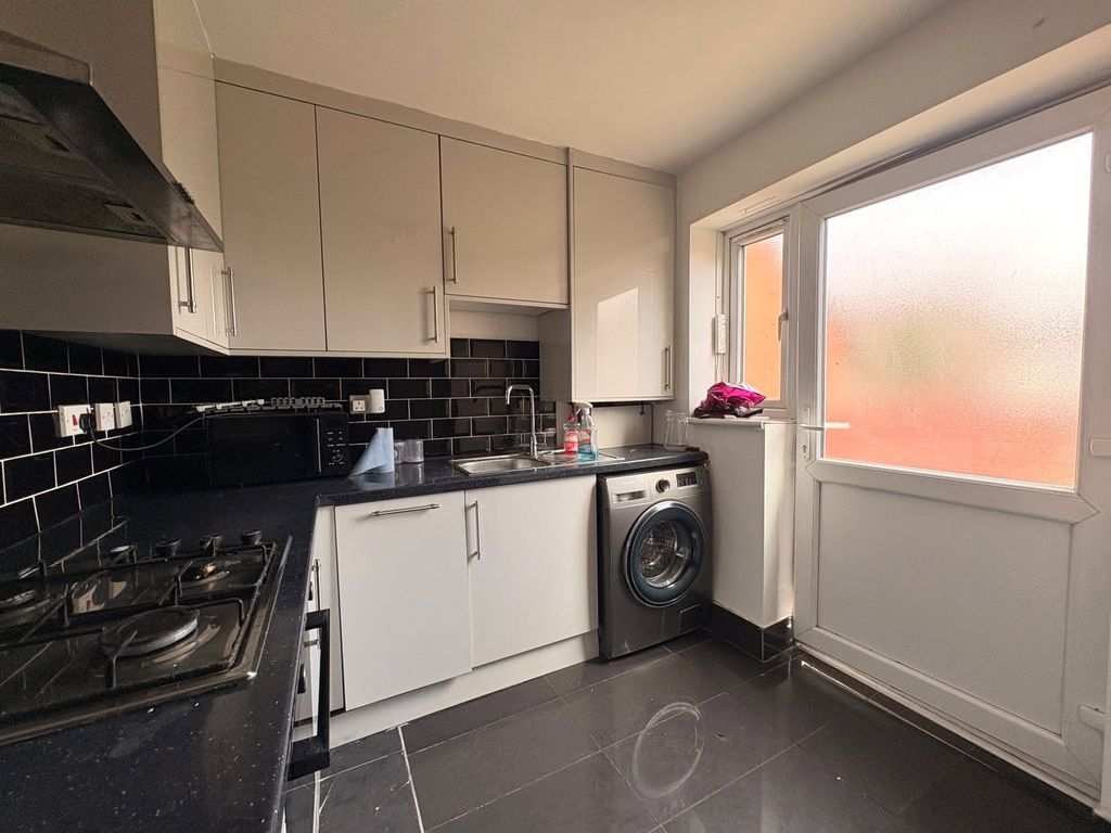 Property photo 2 of 11 Picture No. 02