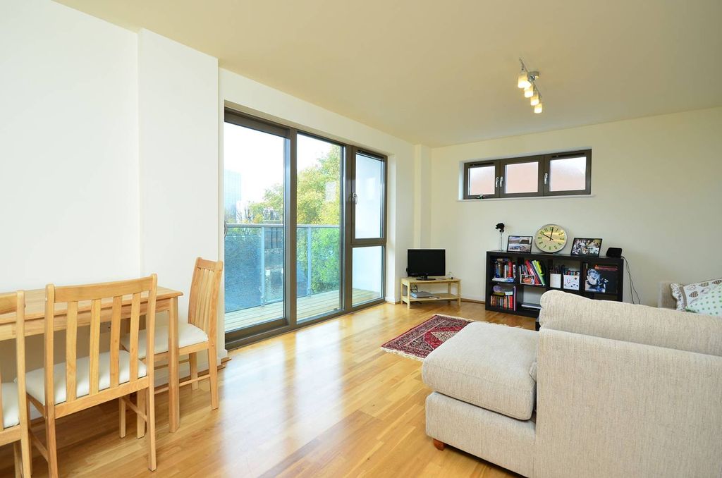 Property photo 2 of 7