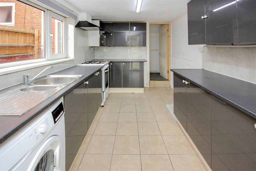 Property photo 2 of 15 Kitchen 1.Jpg