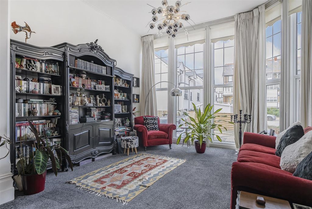 Property photo 3 of 22 1181912 (3).Jpg