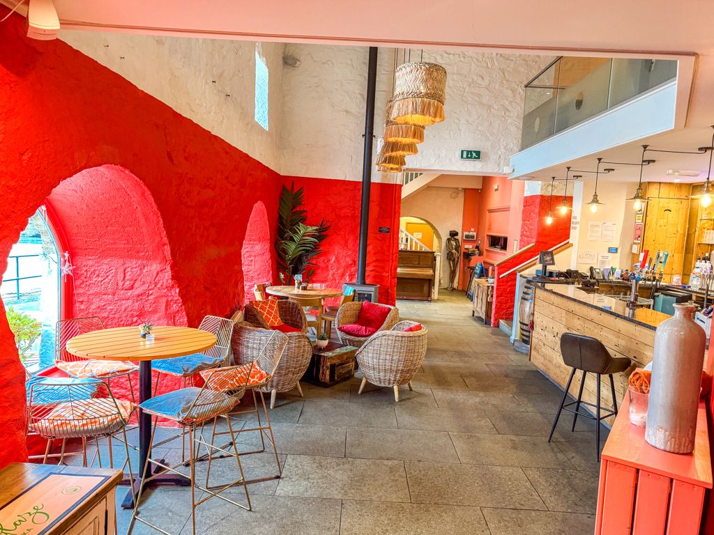 Property photo 3 of 18 Photo 11