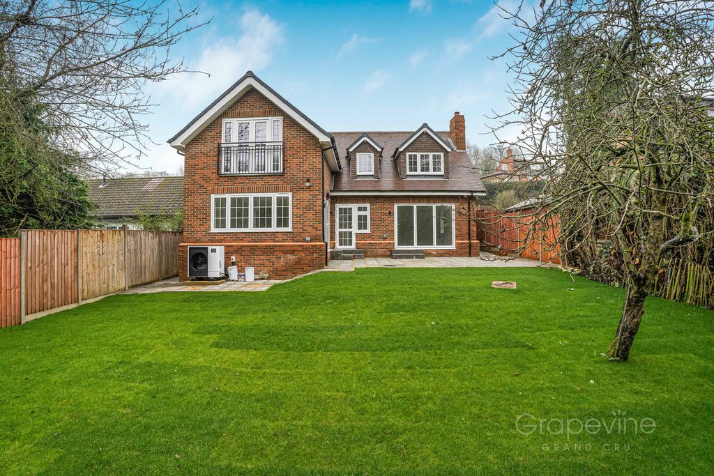 Property photo 1 of 42