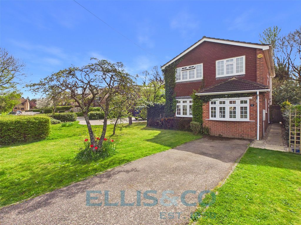 Property photo 1 of 16 Picture No. 12