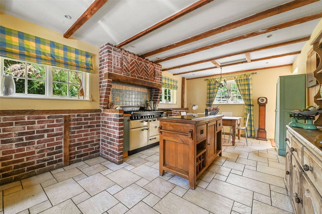 Property photo 2 of 26 Picture No. 21