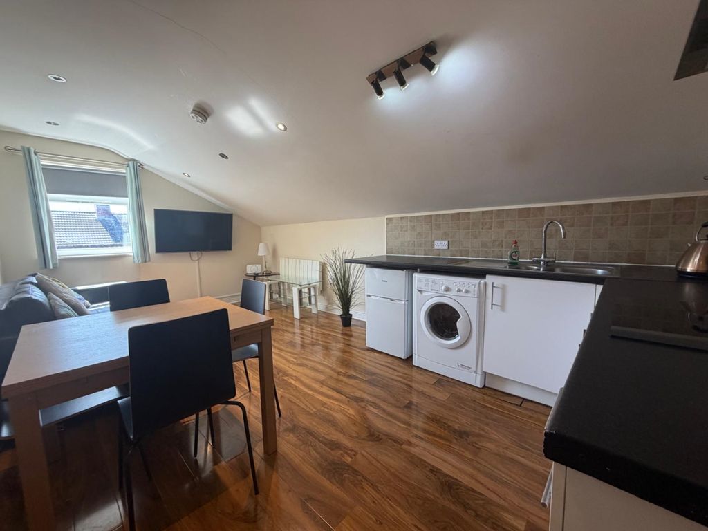 Property photo 1 of 4 80d14A4F-38Ff-48A7-8Aa9-Dfe1905Fb94d