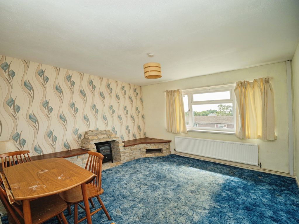 Property photo 3 of 10 Pbox-Img.Jpg