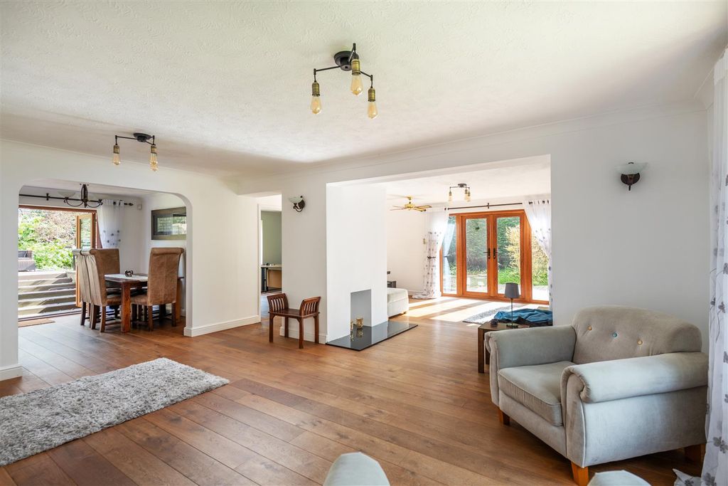 Property photo 2 of 21 25 Crawley Lane Internals-19.Jpg