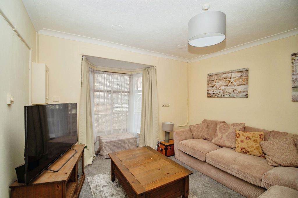 Property photo 3 of 16 Photo