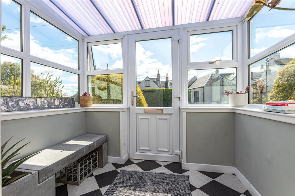 Property photo 3 of 22 1 Chestnut Cottage Bowden 08.Jpg