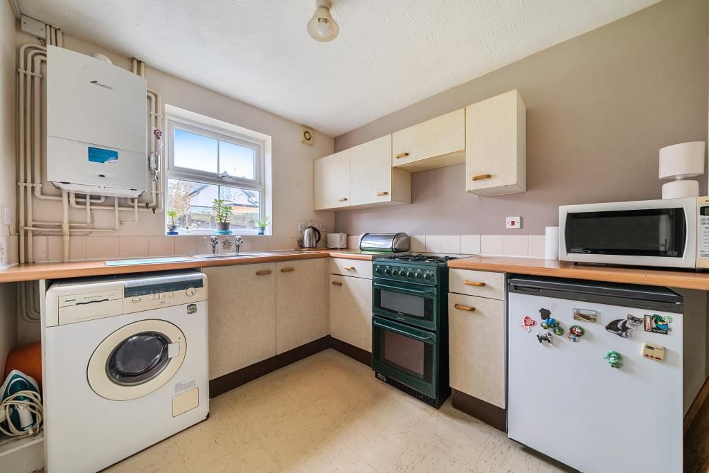 Property photo 3 of 20 Kitchen