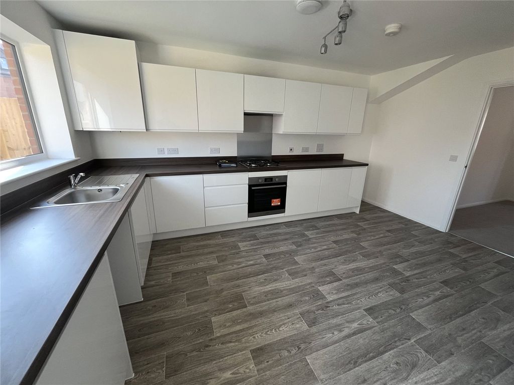 Property photo 2 of 11 Picture No. 04