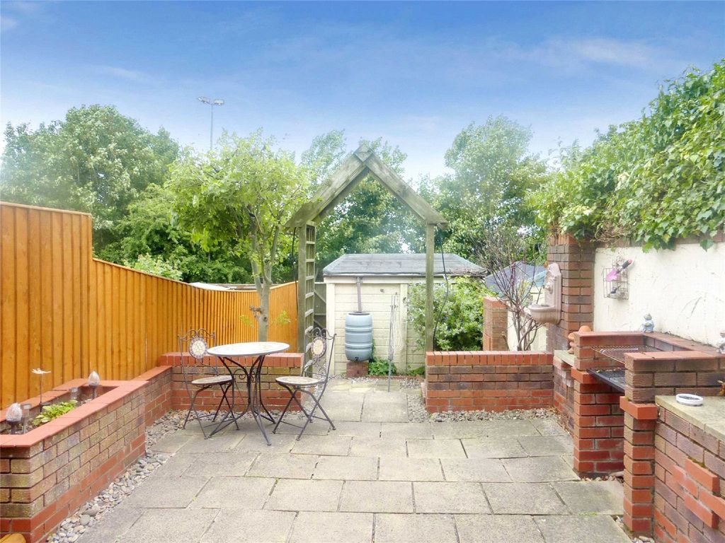 Property photo 3 of 14 Picture No. 04