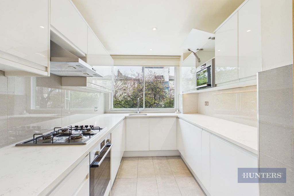 Property photo 1 of 18 Cam05152G0-Pr0415-Still001.Jpg