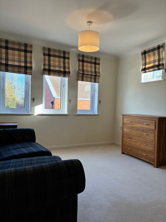 Property photo 3 of 11