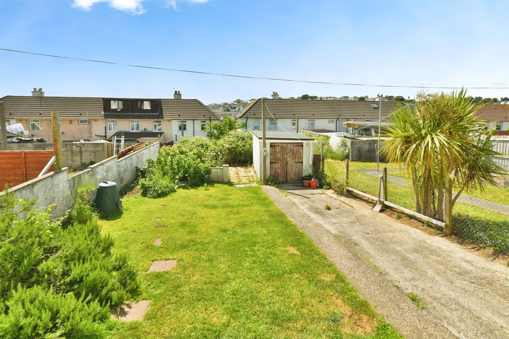 Property photo 2 of 19
