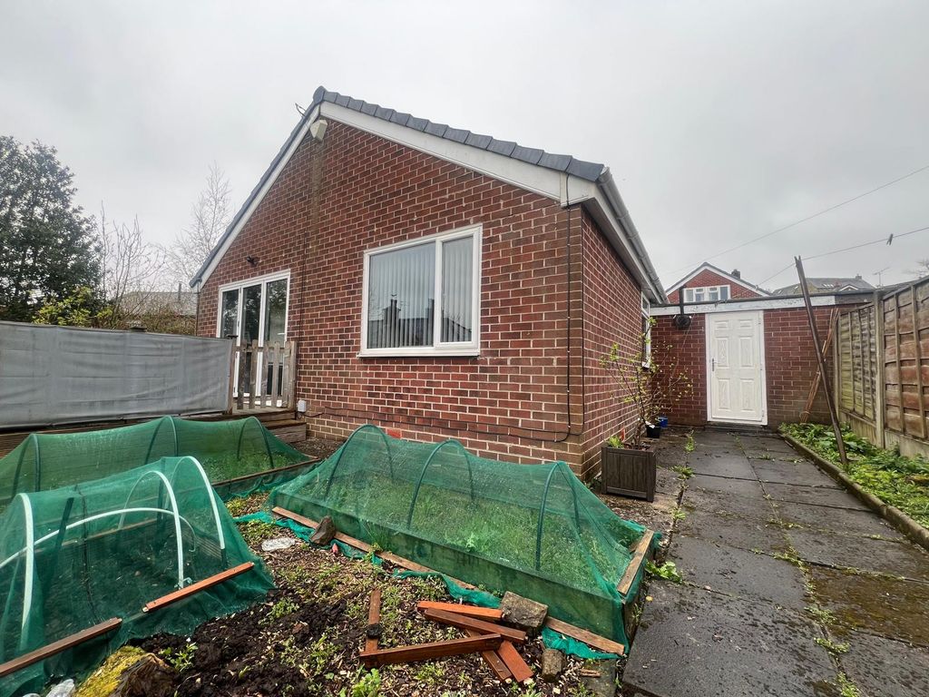 Property photo 3 of 14 Photo 6