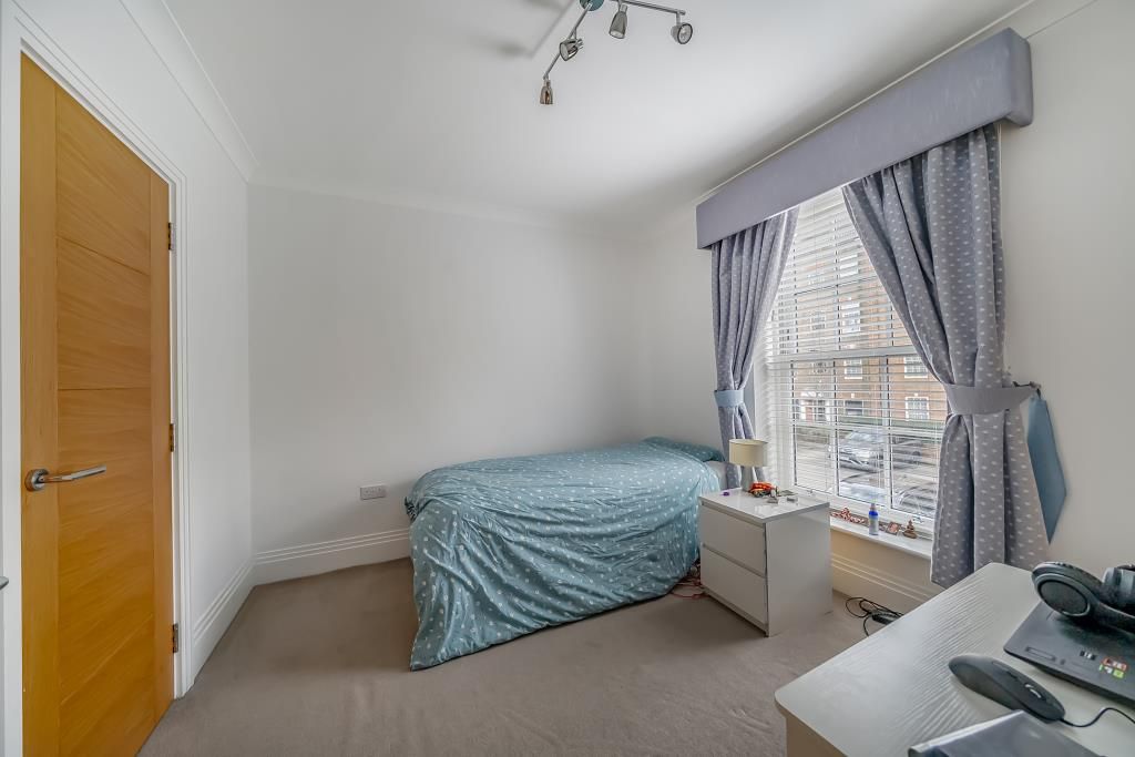 Property photo 3 of 24 Bedroom