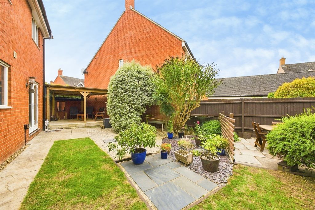 Property photo 3 of 16