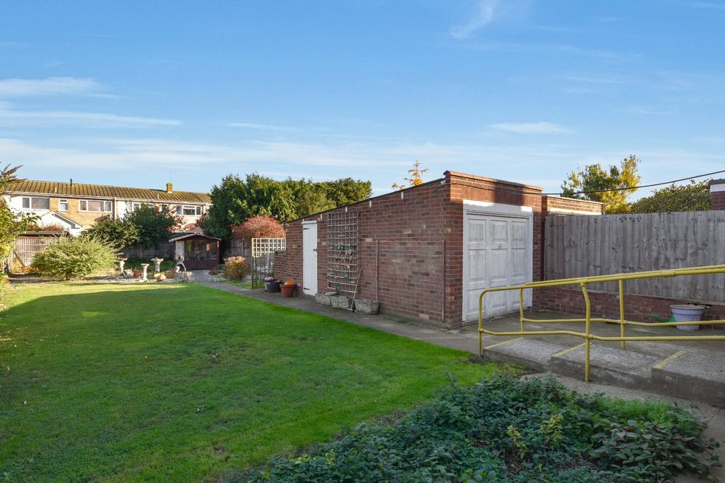 Property photo 3 of 27 Picture No. 39