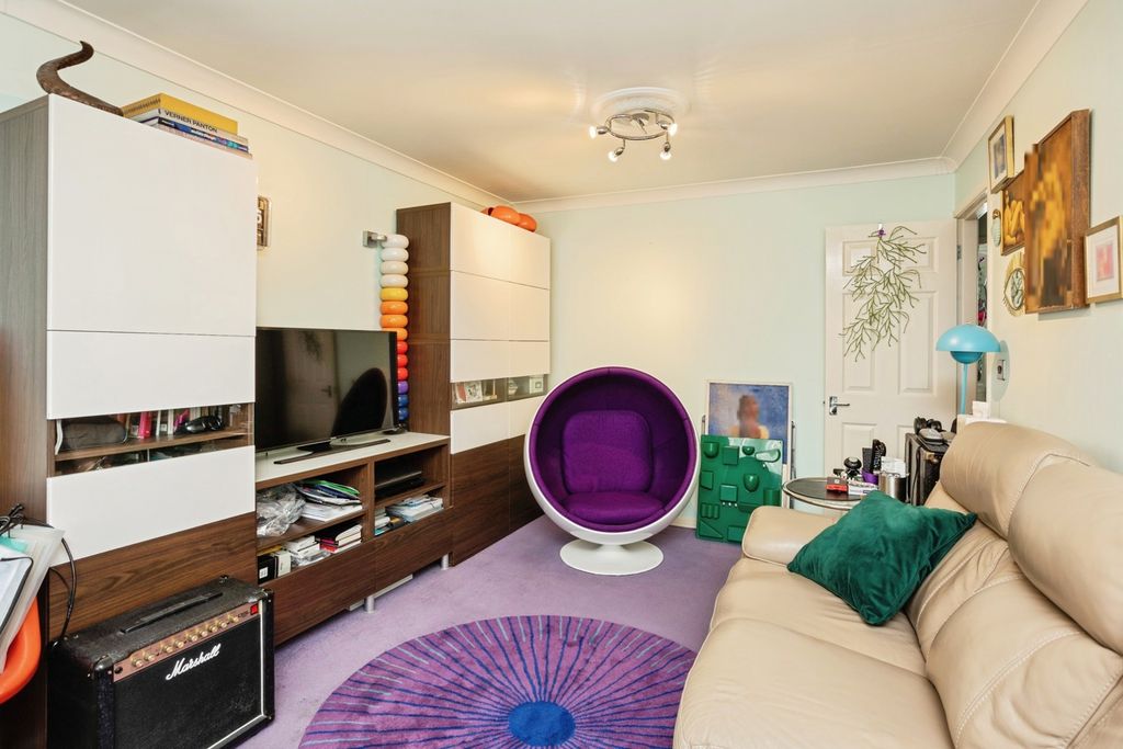 Property photo 3 of 14 Pbox-Img.Jpg