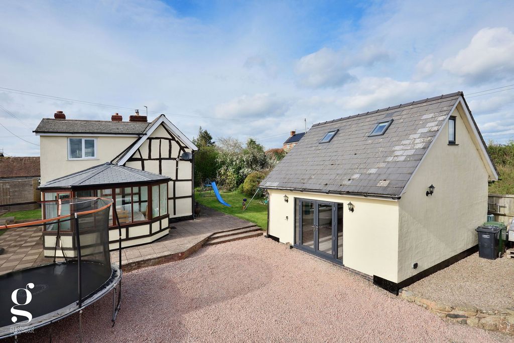 Property photo 3 of 48